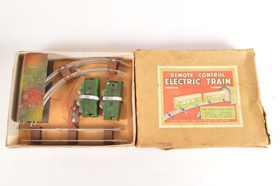 Lot 300 - Made in England circa 1951 Toby Toys boxed 0 Gauge 'Remote Control tinplate battery operated Railcar Train Set