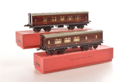 Lot 370 - Hornby 0 Gauge pair of LMS Corridor coaches (2)