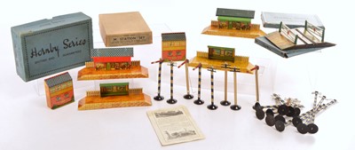 Lot 379 - Hornby 0 Gauge 'M' Series Railway accessories (16)
