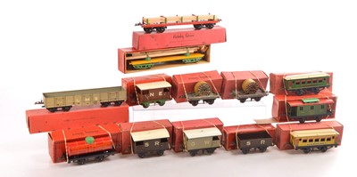 Lot 380 - Hornby 0 Gauge mixed group of Rolling stock (13)