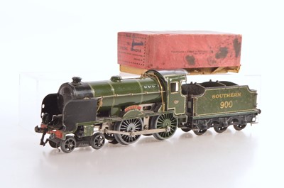Lot 397 - Hornby 0 Gauge E420 SR 4-4-0 Schools "Eton" 3 Rail Electric Locomotive & Tender