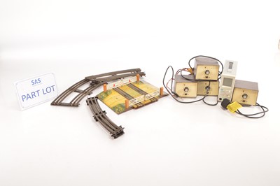 Lot 405 - Hornby and Lionel 0 Gauge 3-rail electric track and Gaugemaster transformer controllers (50 plus)