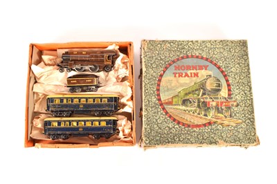 Lot 451 - Hornby 0 Gauge 4-volt electric Riviera 'Blue' train set