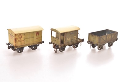 Lot 500 - Carette 0 Gauge group of Goods wagons (3)
