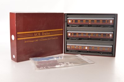 Lot 547 - Ace 0 Gauge Modern Issue C/28 - B 3-coach Coronation Scot coach set