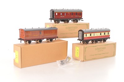 Lot 556 - Darstaed 0 Gauge modern issue Rolling stock (3)