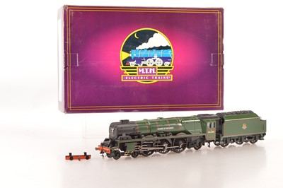 Lot 636 - MTH 0 Gauge BR Green Princess Coronation Class 4-6-2 Duchess Of Buccleuch Locomotive & Tender 20-3367-1 