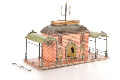 Lot 644 - Bing 0 Gauge Pre 1st World War Station