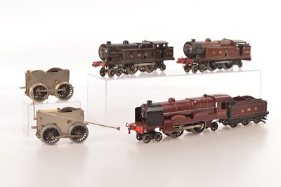 Lot 666 - Hornby 0 Gauge group of Pre-war Locomotives and Mechanisams (5)
