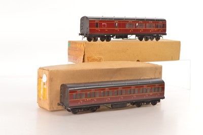 Lot 669 - Exley 0 Gauge late issue K6 LMS Suburban coaches (2)