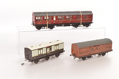 Lot 670 - DS models and other commercial manufacturers kit built 0 Gauge Rolling stock (3)