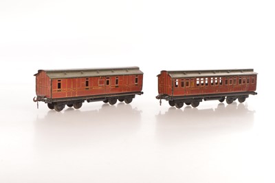 Lot 737 - Carette Gauge 1 pair of Midland clerestory roof midland Passenger coaches (2)