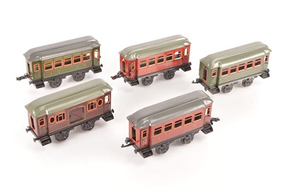 Lot 751 - Bing Gauge 1 continental outline 20cm coaches (5)