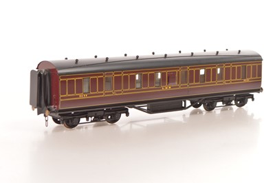 Lot 785 - Custom carriages or similar Gauge 1 LMS Full Brake coach
