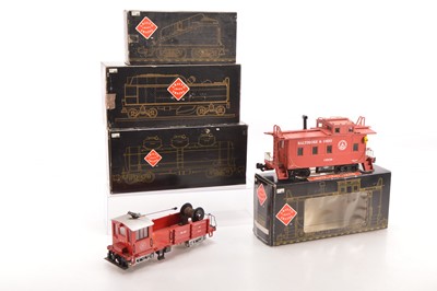 Lot 806 - Artisto Craft/Bachmann Big Haulers G Gauge American Outline Tenders and Freight cars (5)