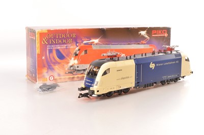 Lot 813 - Piko G Gauge Taurus Electric Locomotive 37419