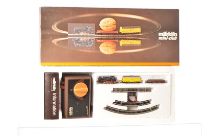 Lot 2 - Marklin Mini-Club Z Gauge Steam Freight Train Set