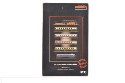 Lot 7 - Marklin Mini-Club Z Gauge Rheingold Steam Passenger Train Pack