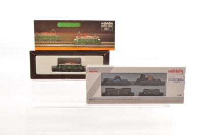 Lot 19 - Marklin Mini-Club Z Gauge German Electric Locomotive and Branchline Mixed Freight Pack (2)