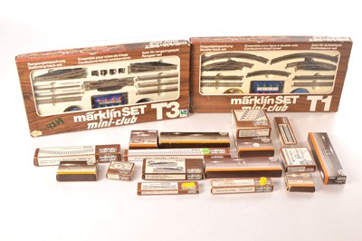 Lot 22 - Marklin Mini Club Z Gauge Track Packs Track and Accessories (Qty)