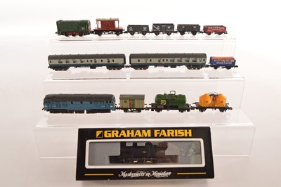 Lot 51 - N Gauge Steam and Diesel Locomotives and Rolling Stock (14)