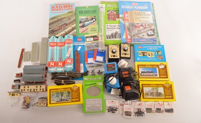 Lot 54 - N Gauge Track and Accessories (Qty)