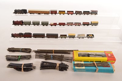 Lot 55 - N Gauge British Outline Steam Locomotives Rolling Stock and Track (Qty)