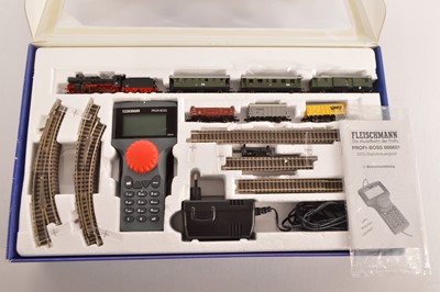 Lot 63 - Fleischmann Piccolo N Gauge German Steam Mixed Freight Starter Set