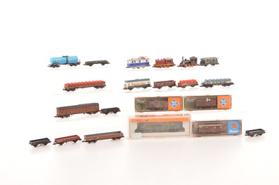 Lot 65 - Continental Outline N Gauge Locomotives and Freight Stock (21)