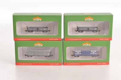 Lot 102 - Bachmann Narrow Gauge 009 Goods Wagons (4)