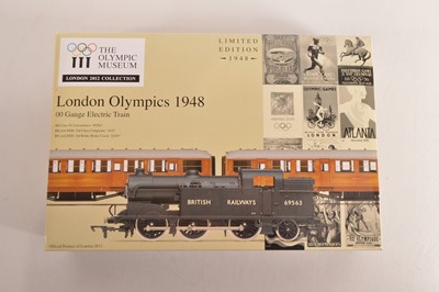 Lot 116 - Hornby (China) 00 Gauge boxed Ltd Ed R2981 BR Olympics 1948 Train Pack