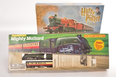 Lot 129 - Hornby 00 Gauge boxed (Margate) Mallard Train Set and  (China) Harry Potter Train Set (2)