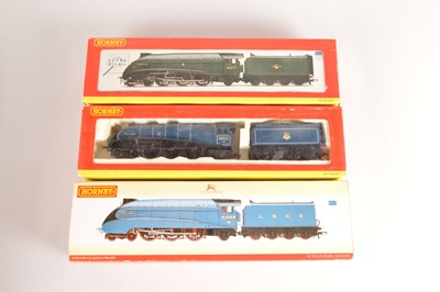 Lot 143 - Hornby (China) 00 Gauge boxed LNER and BR Class A4 Steam Locomotives and Tenders (3)