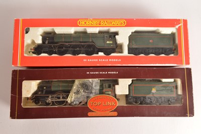 Lot 149 - Hornby (Margate and China) 00 Gauge boxed BR green Class A3 60103 'Flying Scotsman' Locomotives and Tenders (2)