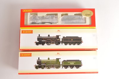 Lot 156 - Hornby (China) 00 Gauge boxed BR and SR Liveries Class T9 4-4-0  'Greyhound' Locomotive and Tenders (3)