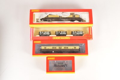 Lot 170 - Hornby (China) 00 Gauge boxed R60057 Sir Winston Churchill Funeral Utility Van and GWR Railcar and wagon triple pack and Shunters Truck (4)