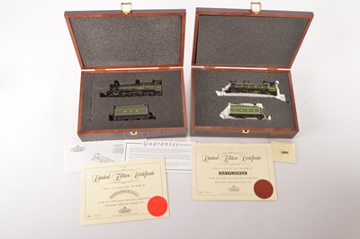 Lot 220 - Bachmann 00 Gauge boxed 'Raveningham Hall' and 'Mayflower'  in original wooden presentation boxes (2)