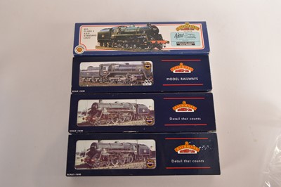 Lot 225 - Bachmann 00 Gauge boxed BR Class 4 and 5 Standard Class 4-6-0 Locomotives and Tenders (4)
