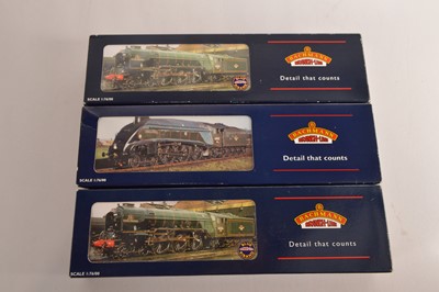 Lot 227 - Bachmann 00 Gauge boxed BR Class A1 and A4 Steam Locomotives and Tenders (3)