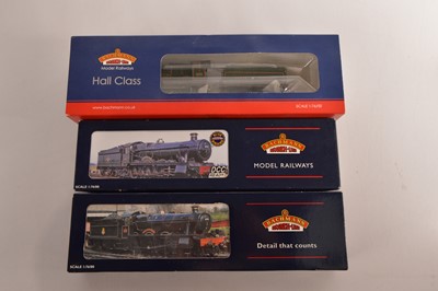 Lot 233 - Bachmann 00 Gauge boxed GWR green and BR black Hall Class Steam Locomotives and Tenders (3)