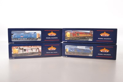 Lot 242 - Bachmann 00 Gauge boxed Class 37 and 40 and 55 Diesel Locomotives (4)