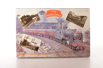 Lot 247 - Bachmann 00 Gauge exclusive to Trafford Model Centre boxed 81-275Y The Mancunian Double Engine Train Pack
