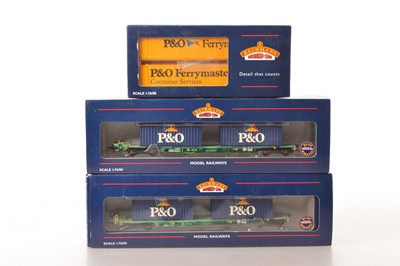 Lot 248 - Bachmann 00 Gauge boxed Intermodal bogie wagon packs with and without Containers  and spare Containers (3)