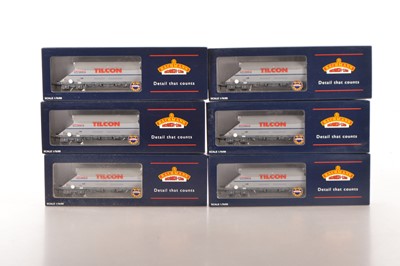 Lot 294 - Bachmann 00 gauge boxed 37-325 90 Tonne NACCO TILCON grey bogie Hoppers (6)