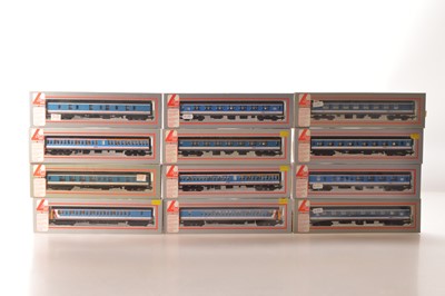 Lot 312 - Lima OO Gauge Network Southeast Class 121 DMU and Coaches (12)
