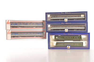 Lot 317 - Lima OO Gauge Class 101 and 156 DMUs (3)