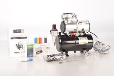 Lot 401 - Fengda FD-186K Air Brush Air Compressor Set