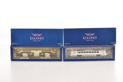 Lot 429 - Liliput by Bachmann HO Gauge German Diesel Railcars Triebwagens (2)