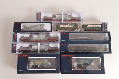 Lot 446 - Electrotren HO Gauge RENFE Spanish Diesel Shunters and Rolling Stock (10)