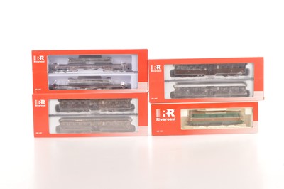 Lot 457 - Rivarossi Italian HO Gauge Diesel Locomotive Coaches and Flat Trucks (4)